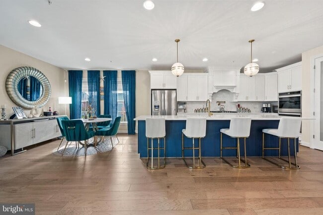 Building Photo - 607 Somerstown St