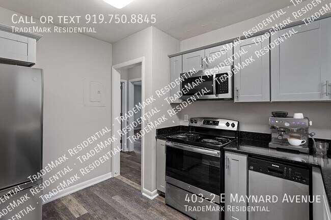 Building Photo - 403 E Maynard Ave