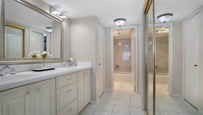 Building Photo - 3900 Galt Ocean Dr