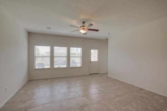 Building Photo - 122 Meadow Mill Dr