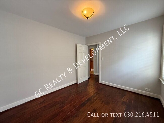 Building Photo - 4120 N Overhill Ave
