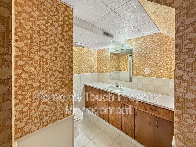 Building Photo - 3231 1st St N