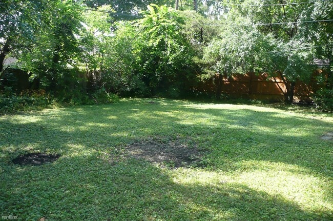 Building Photo - 3 br, 1 bath House - 1025 Western Dr 1025 ...