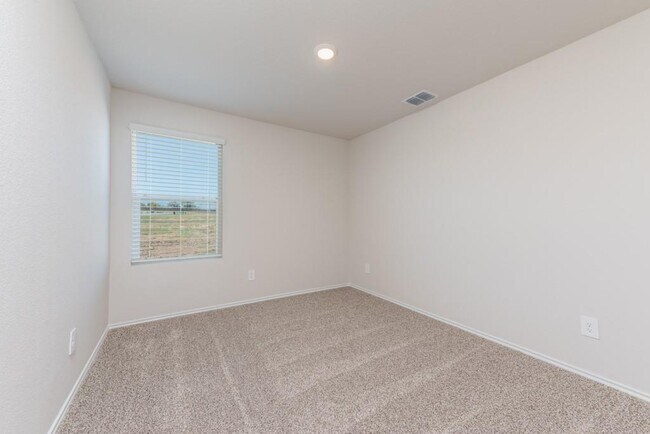 Building Photo - 2115 Windflower Ln