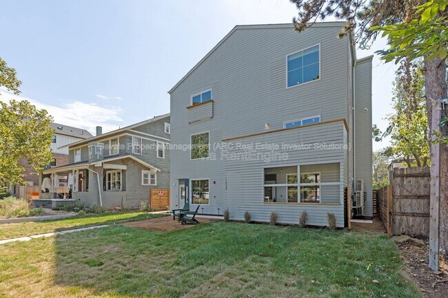 Building Photo - 1624 NW 17th St