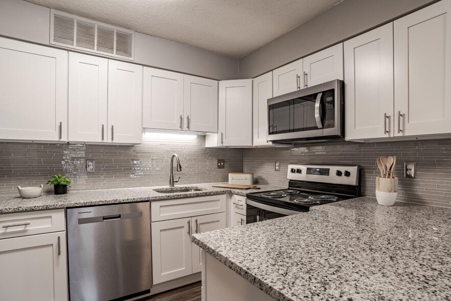 Primary Photo - Riverwind Apartment Homes