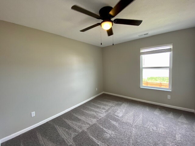 Building Photo - Fantastic 4 Bedroom, 2.5 Bath w/LOFT in Brookfield Place