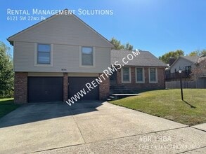 Building Photo - 6121 SW 22nd Park