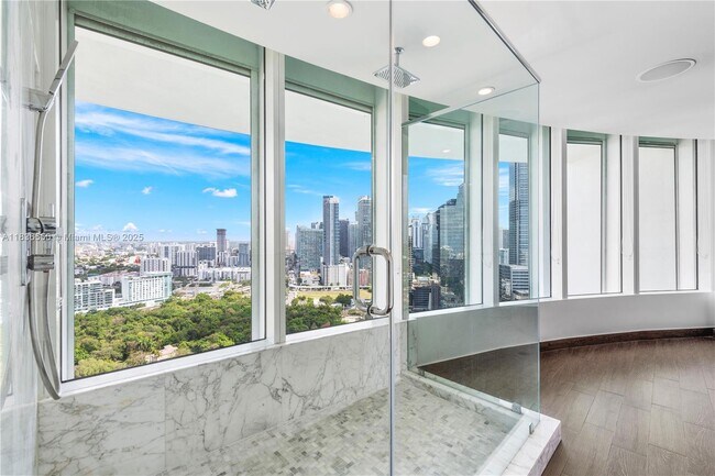 Building Photo - 1643 Brickell Ave