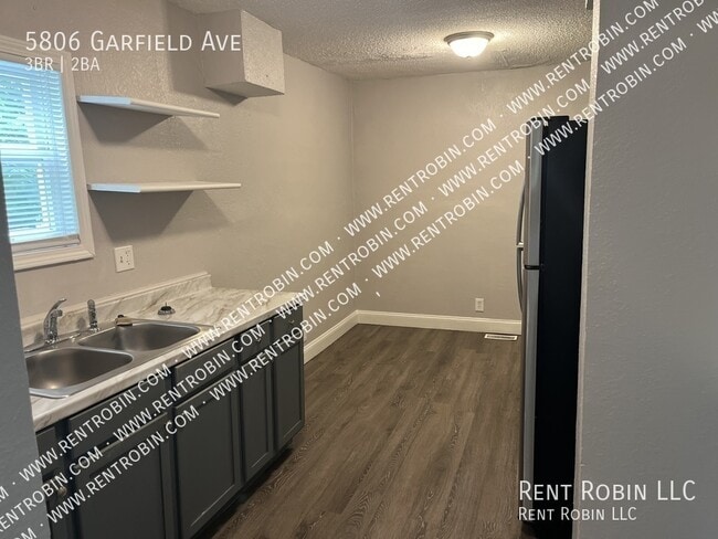 Building Photo - 5806 Garfield Ave