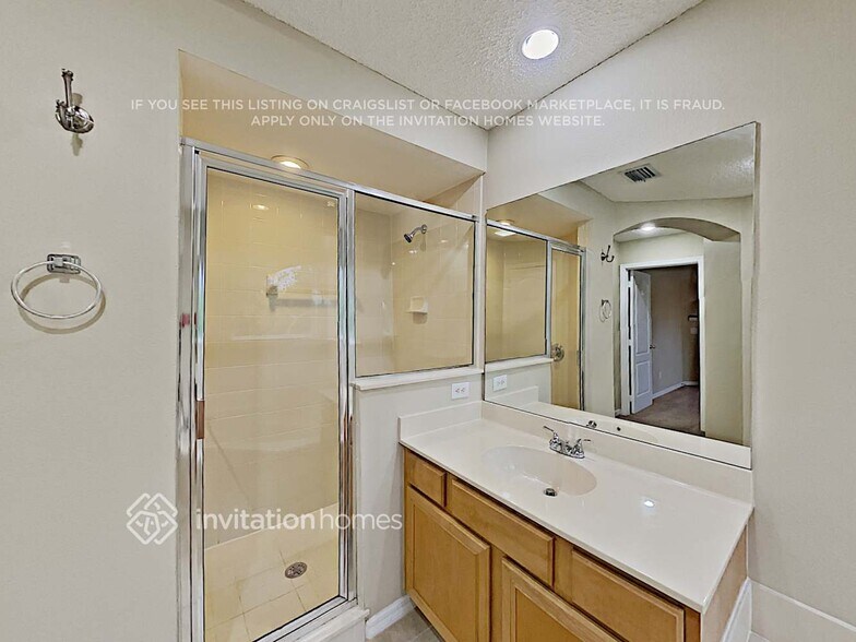 Building Photo - 391 Oak Springs Ct