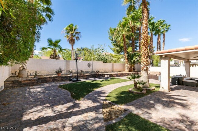 Building Photo - 1683 Tassel Fern Ave