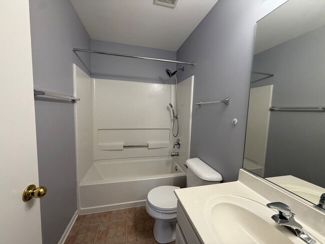 Building Photo - 2250 Stoughton Dr