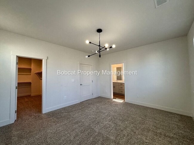 Building Photo - 1287 Grove St