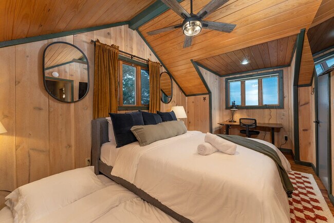 Building Photo - 401 Lookout Dr