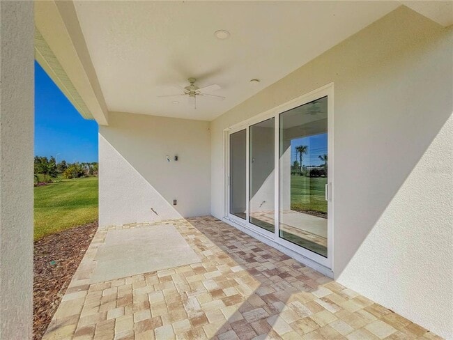 Building Photo - 8125 Sternway Rd