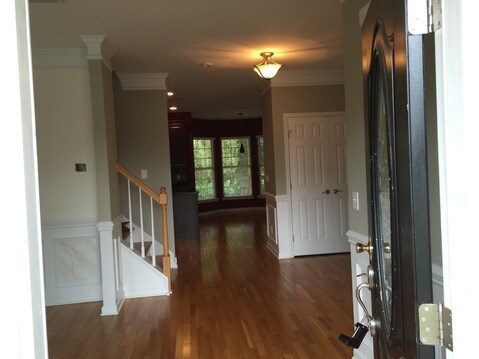 Building Photo - 5820 Kirkwynd Commons Dr