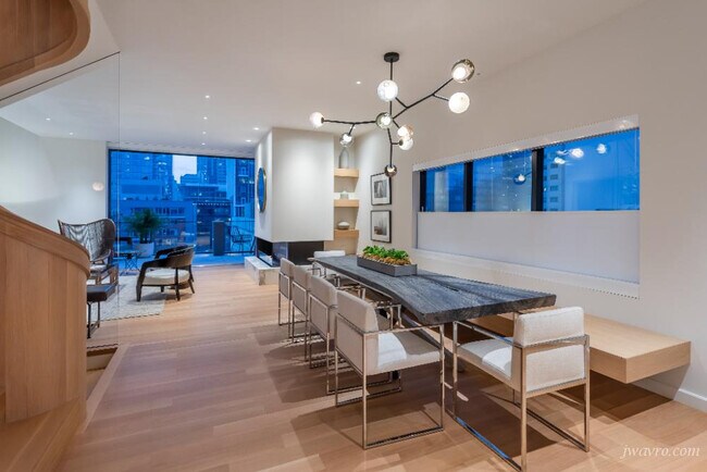 Building Photo - 17 Guy Pl