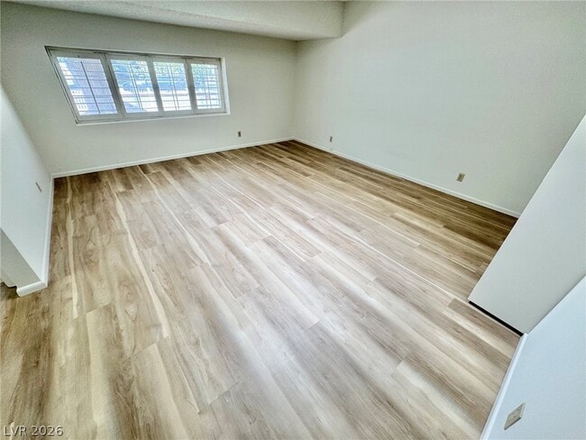 Building Photo - 2913 Colanthe Ave