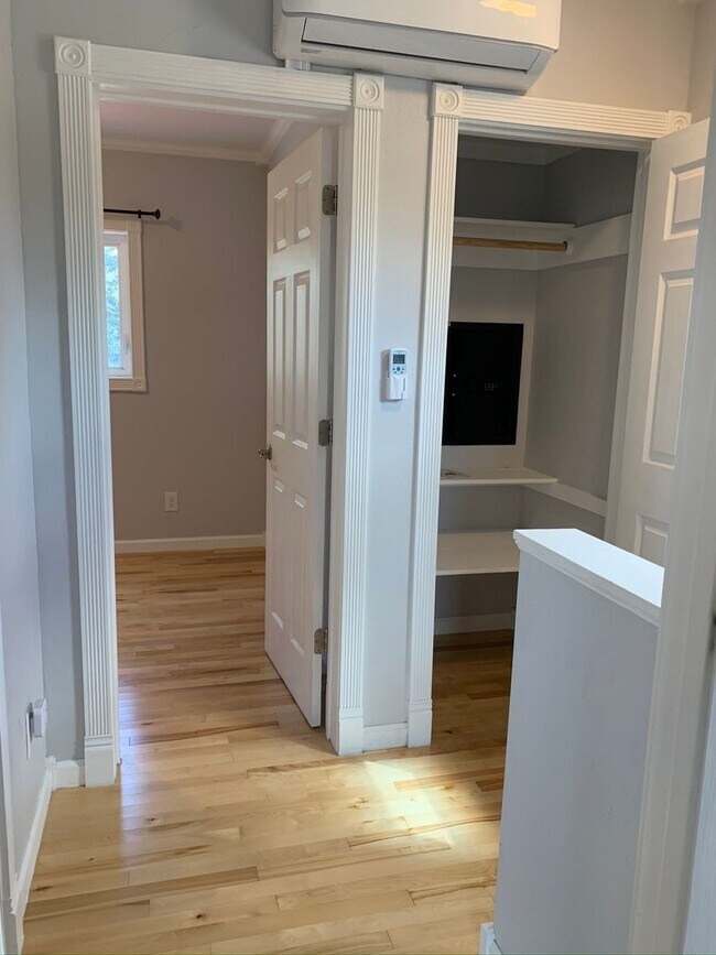 Building Photo - The Eagle Tower