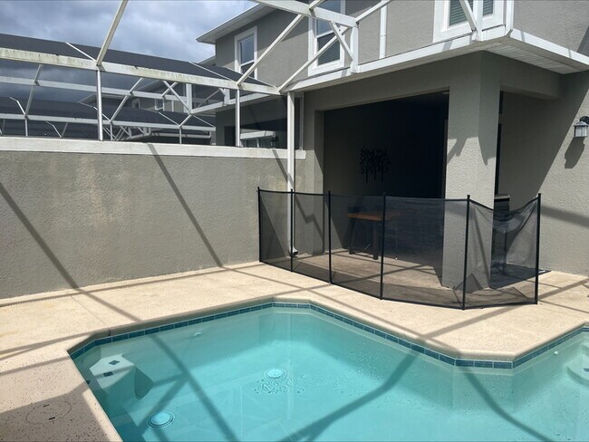 Building Photo - Furnished 4 bedroom Resort Community Townhome