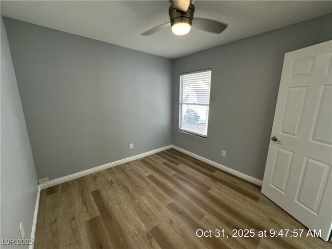 Building Photo - 10006 Mardagen St