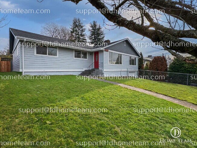 Building Photo - "Charming 4-Bed Family Home in SeaTac with Granite Countertops & Hardwood Floors!"