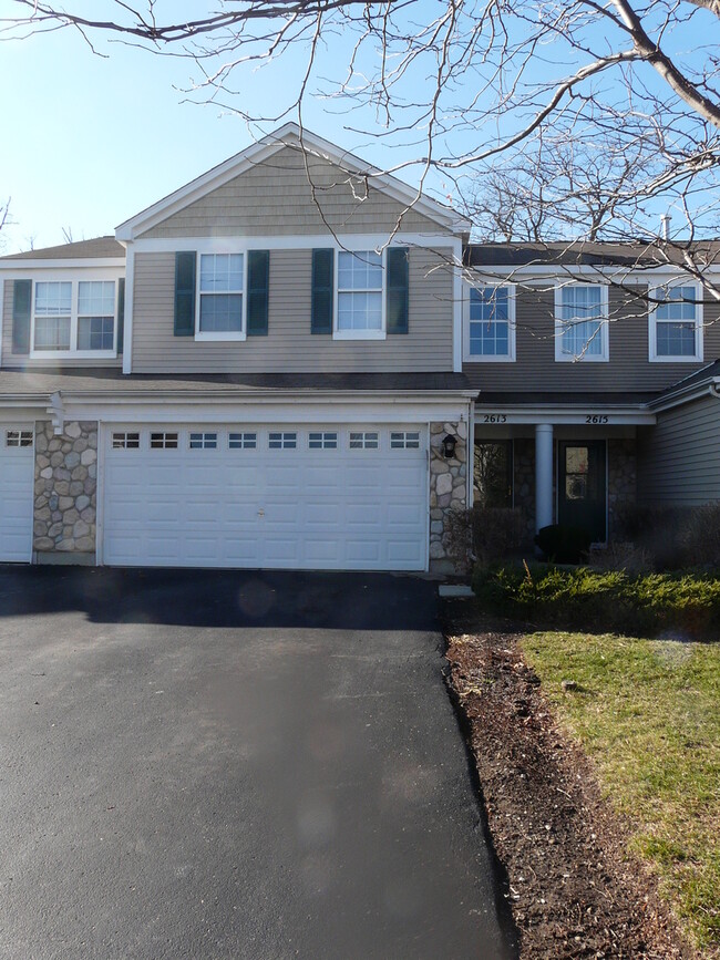 Building Photo - 2613 Oak Tree Ln