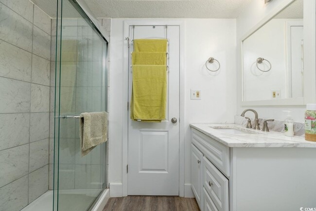 Building Photo - 201 75th Ave N