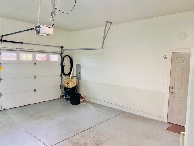 Building Photo - 8333 Camano Loop NE