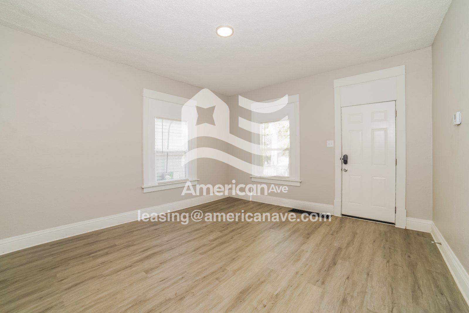 Building Photo - 1706 N Machin Ave