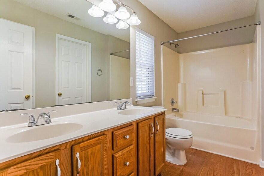 Building Photo - 112 Norrostown Pl
