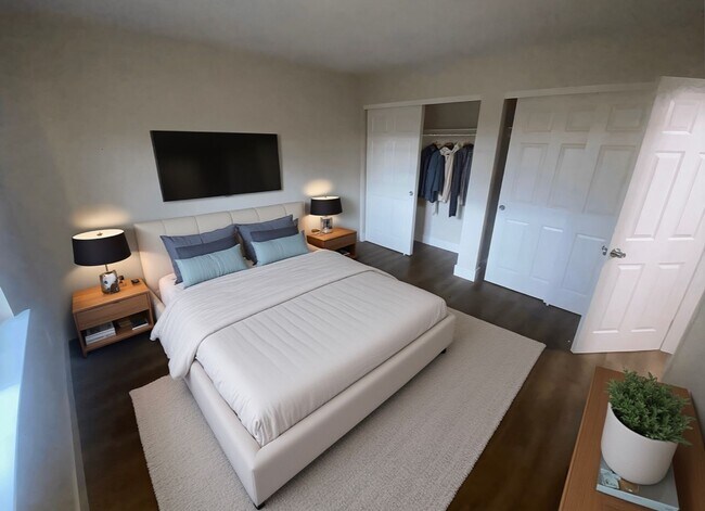 Building Photo - 637 Shepherd Ave