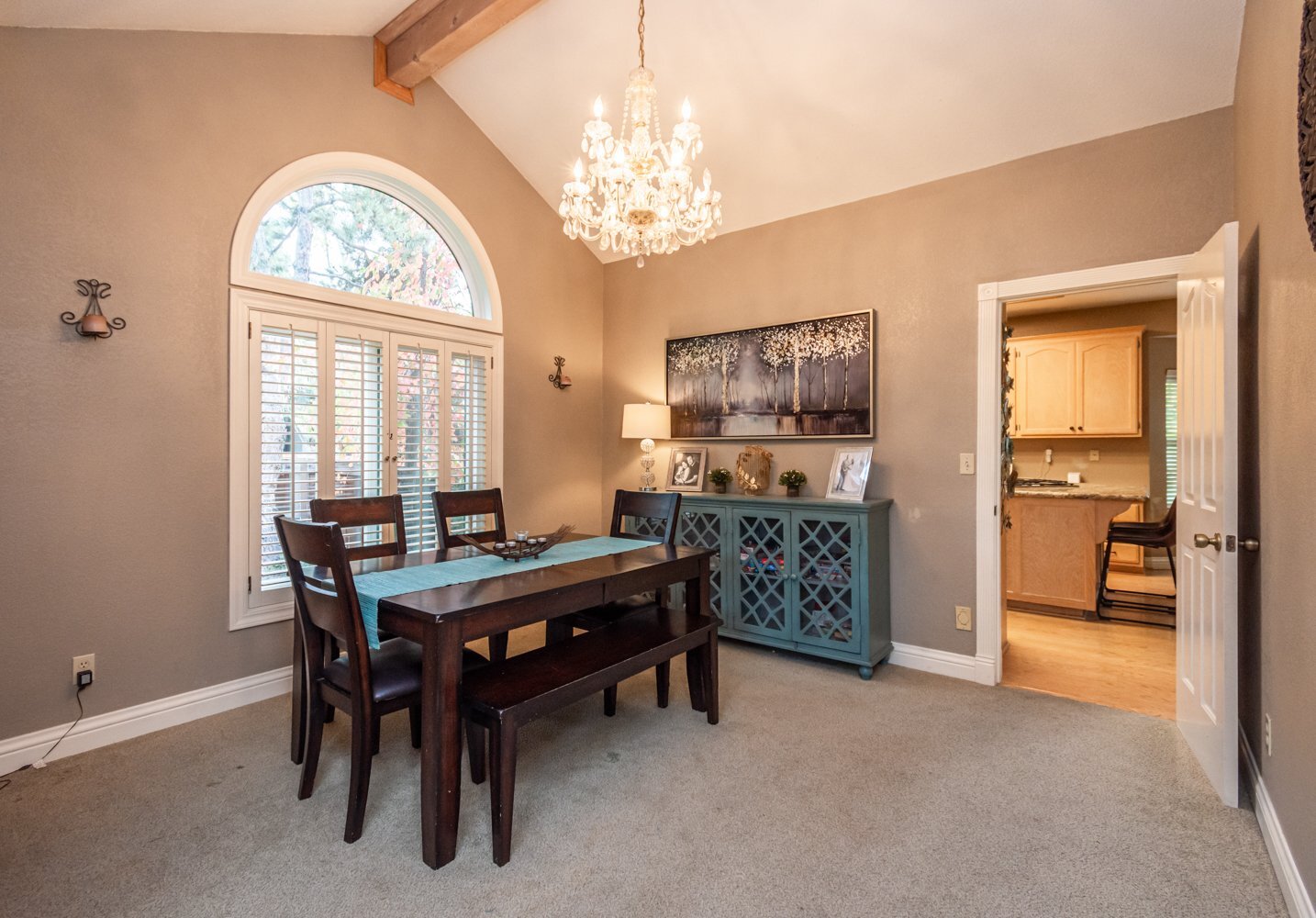 Building Photo - 841 Oak Crest Cir