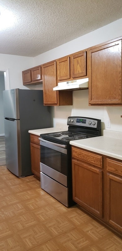 Building Photo - 618 W Horah St