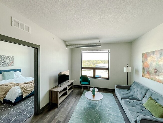 Building Photo - 1261 8th St