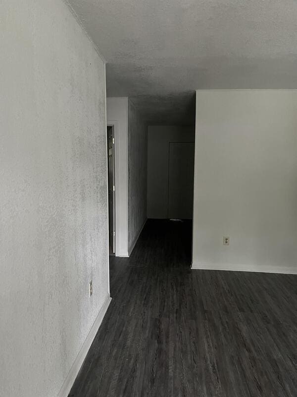 Building Photo - 220 Hickory St