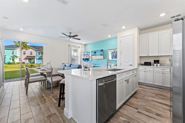 Building Photo - 2979 Castaway Ln