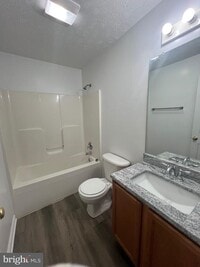 Building Photo - 637 E Spencer St