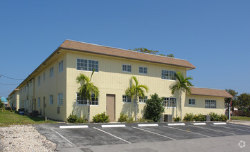 Building Photo - 33rd St.