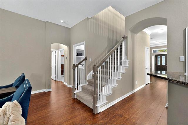 Building Photo - 130 Fall Creek