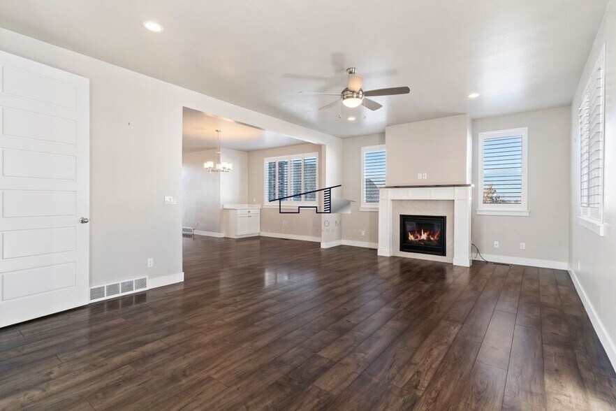 Building Photo - 369 Clark Cir