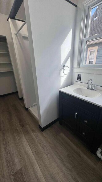 Building Photo - 1 Union St