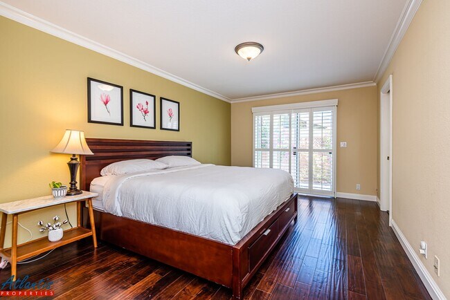 Building Photo - Stylish Home | Designer Materials | Award ...
