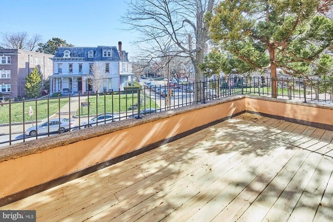 Building Photo - 1400 Delaware Ave