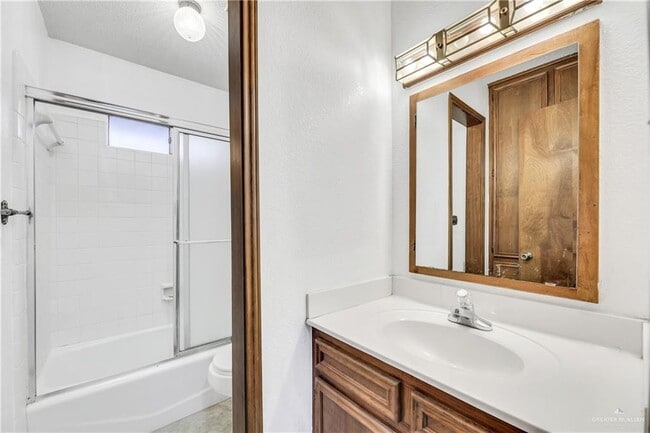 Building Photo - 16 N 17th St