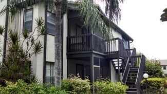 Building Photo - Charming 2 Bedroom 2 Bath Condo (Mirror La...