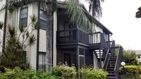 Building Photo - Charming 2 Bedroom 2 Bath Condo (Mirror La...