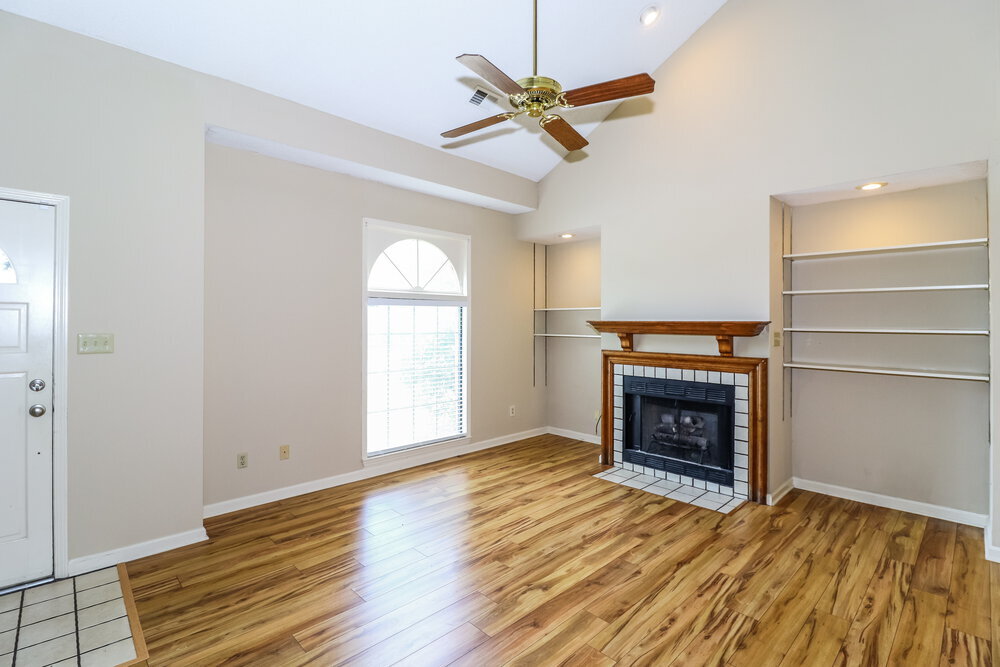Building Photo - 1611 Oaken Bucket Dr