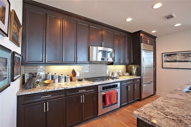 Building Photo - 270 17th St NW